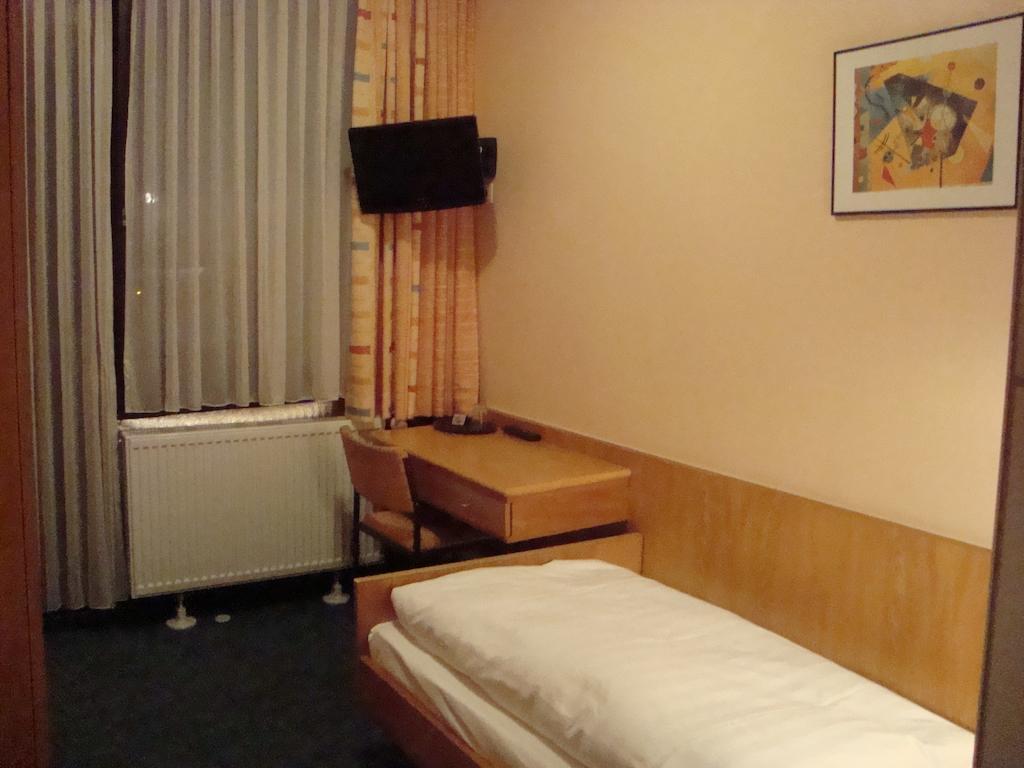 Hotel Gartenhof Mühlheim Szoba fotó